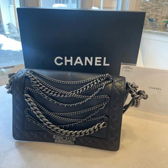 CHANEL BOY MULTI CHAINS FLAP BAG IN BLACK LAMBSKIN - Picture 5 of 16